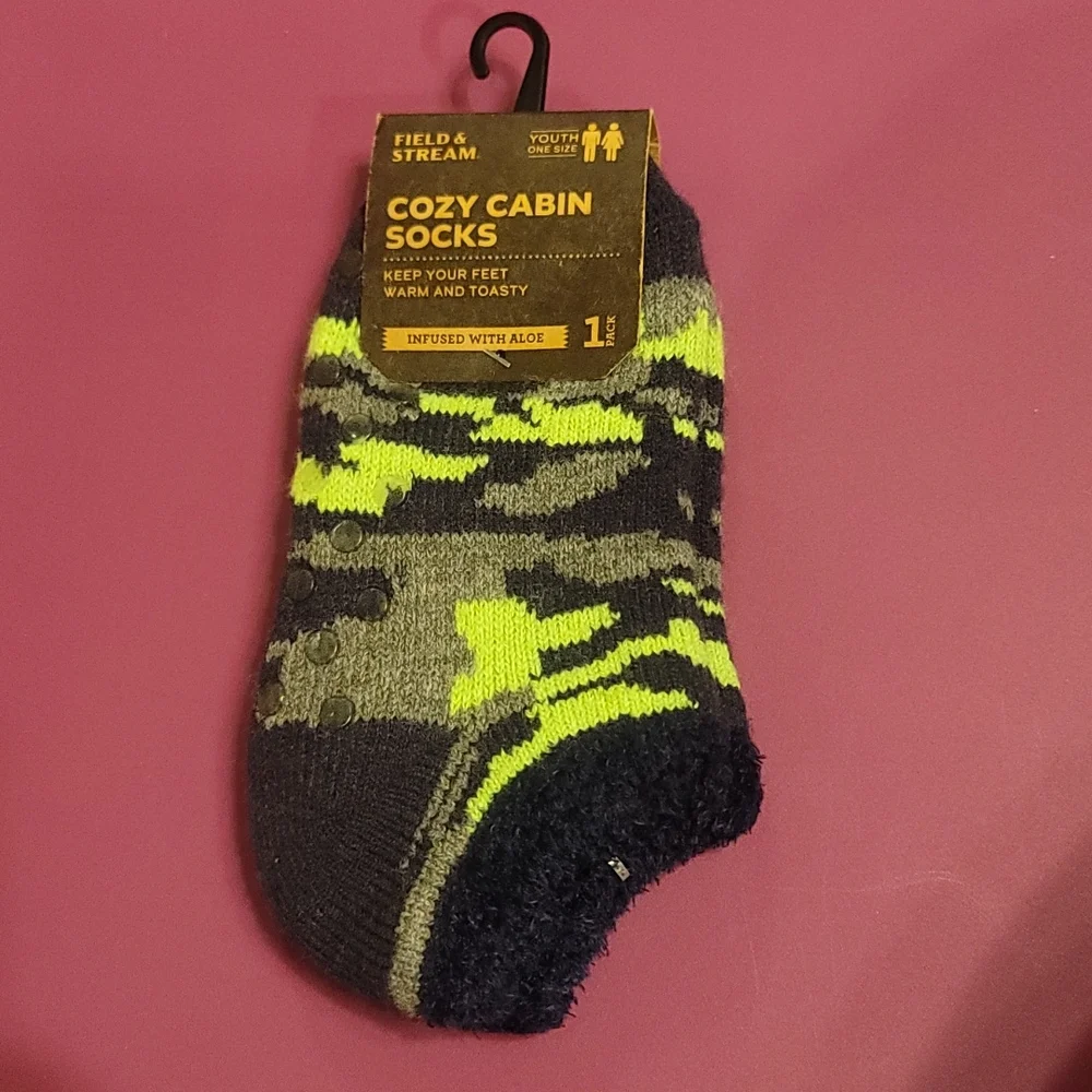 FIELD AND STREAM YOUTH COZY CABIN SOCKS: CAMO: BLUE/GRAY/GREEN: NWT: SZ 10-4